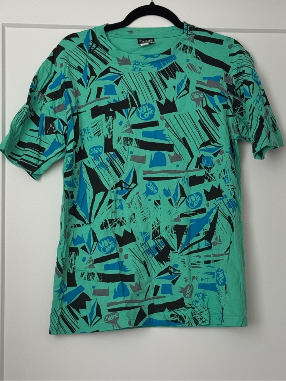 2000s Volcom Graphic Tee